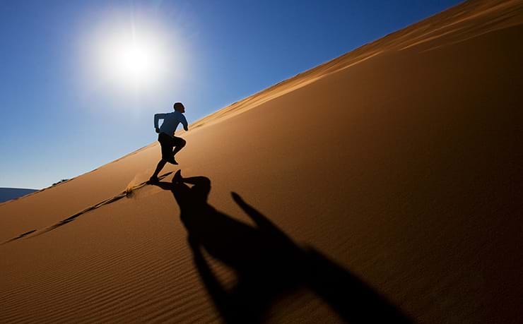 When is it safe to return to sport after suffering exertional heat stroke?